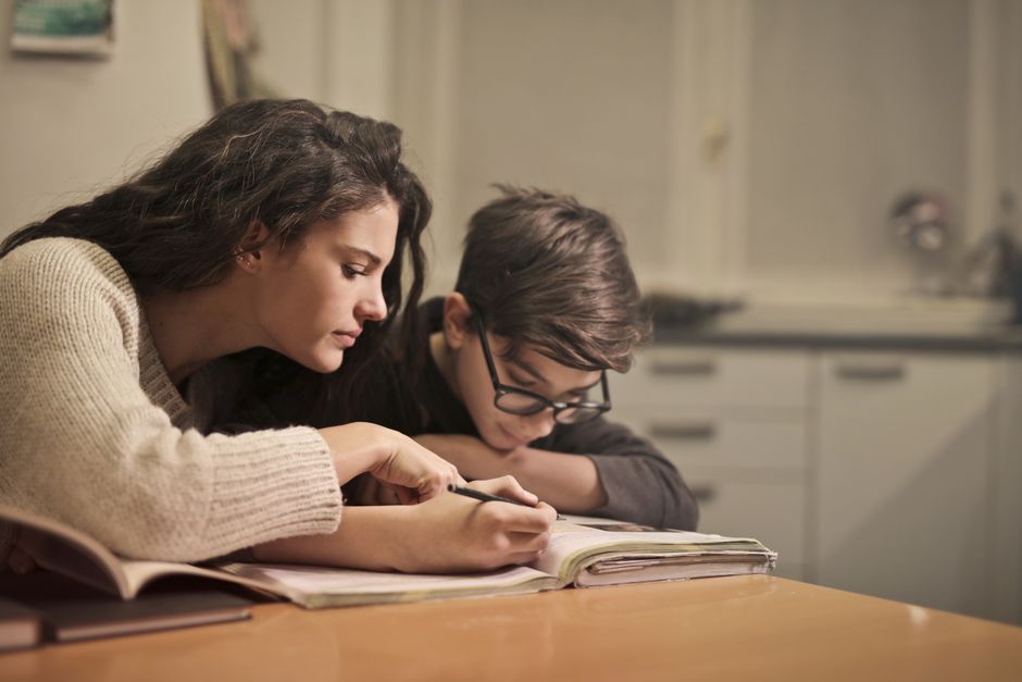 El lugar de los hermanos neurotípicos: Cómo darles atención sin que sientan que su hermano se lleva todo tu tiempo.