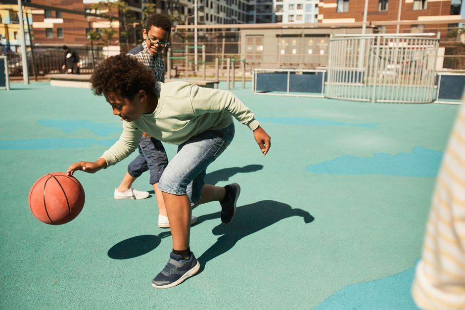 Deportes recomendados TDAH: ¿Equipo o individual? Nueva guía